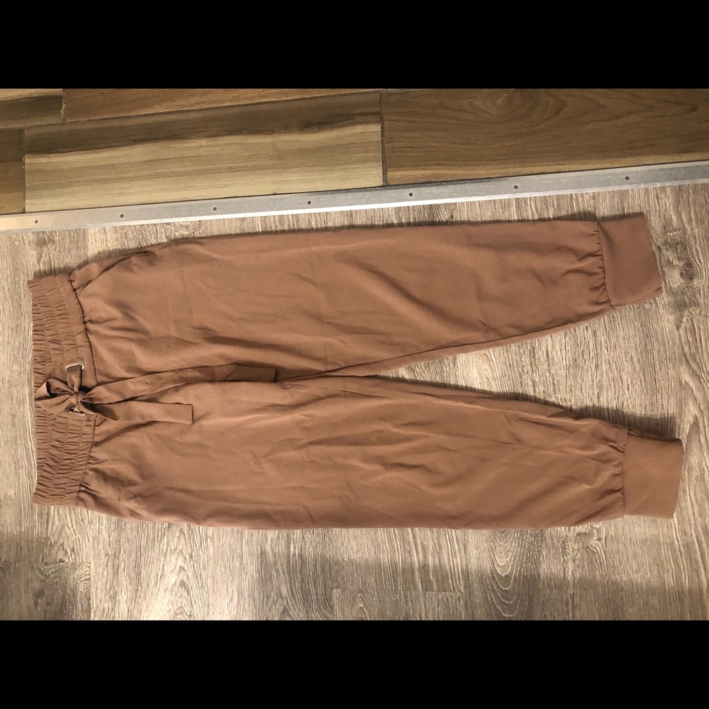 Super cute dynamite pink joggers/joggings